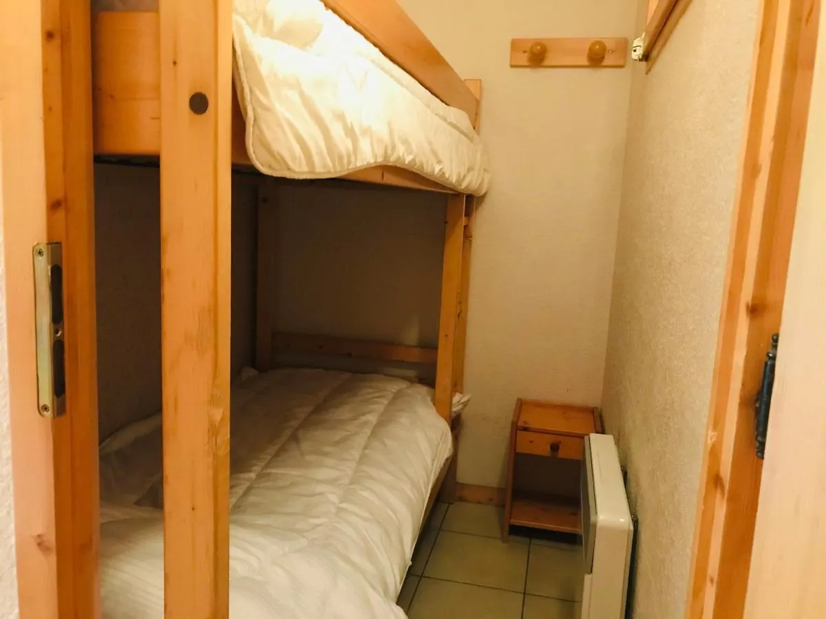 Appartement Cosy Avec Balcon, Parking Et Animaux Acceptes - Fr-1-629-90 Morillon 0*,  France